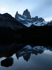 Cerro Fitz Roy (desde laguna Capri), El Chaltén, Santa Cruz, Argentina