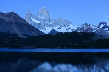 Cerro Fitz Roy (desde laguna Capri), El Chaltén, Santa Cruz, Argentina