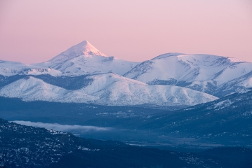 Volcán Lanín, desde San Martín de los Andes, Neuquén, Argentina